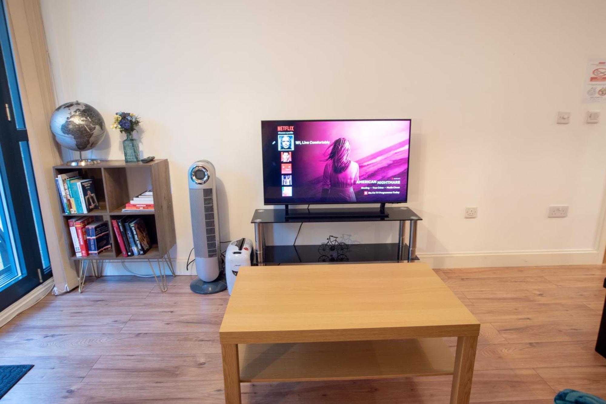 Spacious 1 Bed Apartment With Workspace, Coffee & Free Secure Parking Μπέρμιγχαμ Εξωτερικό φωτογραφία